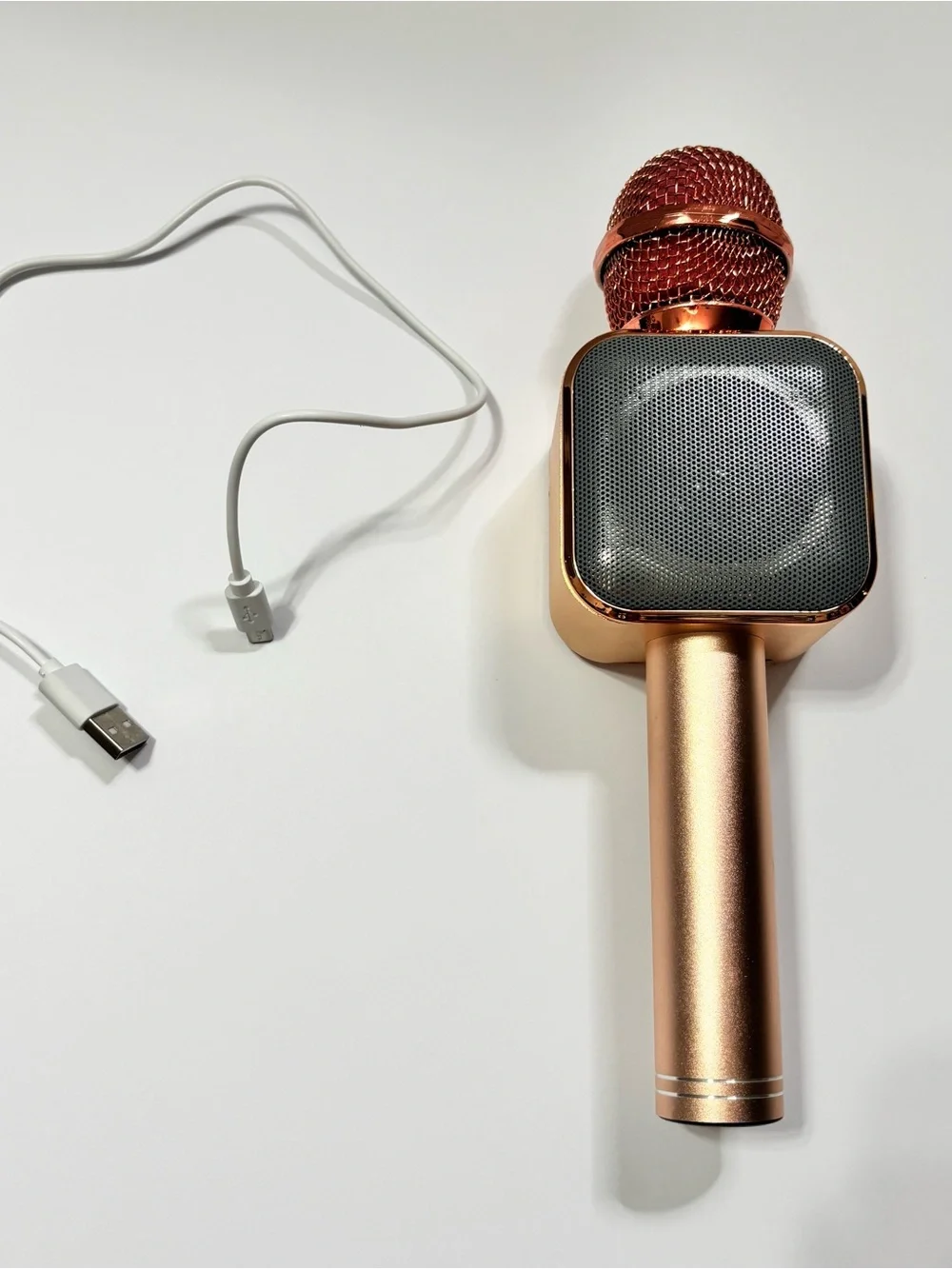 Wireless Bluetooth Karaoke Microphone - Rose Gold Bluetooth Handheld Mic